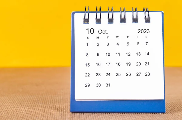 Říjen 2023 Měsíční Kalendář Pro 2023 Žlutém Pozadí — Stock fotografie