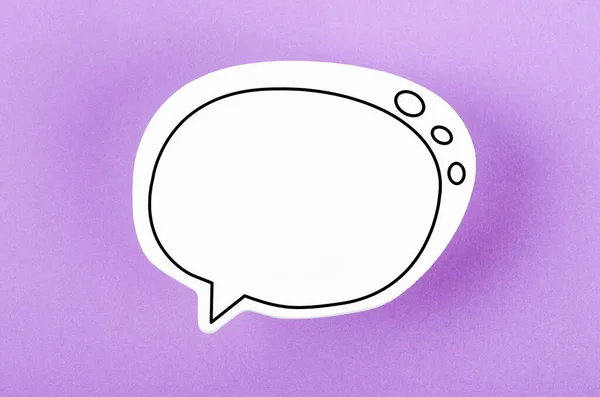 Speech Bubble Copy Space Communication Talking Speaking Concepts Purple Background — Stock Photo, Image