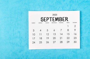 Eylül 2023 Mavi zemin üzerinde 2023 yılı için aylık takvim.