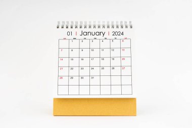 2024 Ocak aylık masa takvimi beyaz arkaplanda izole edildi.