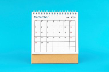 Eylül 2025, 2025 yılı için mavi renk arkaplan takvimi.