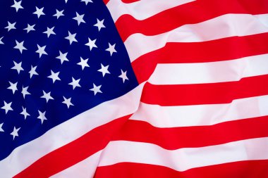 Güzel sallanan yıldız ve çizgili Amerika Birleşik Devletleri bayrağı. Stüdyo çekimi.