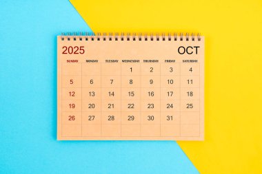 2025 yılı için mavi ve sarı arkaplan takvimi.