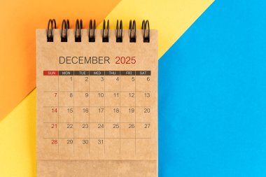 Aralık 2025 Renkli arkaplanlı mini takvim.