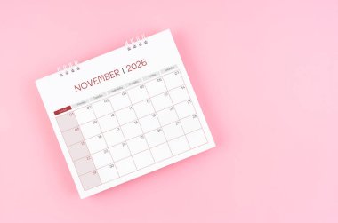 Randevu almak için 2026 yılının Kasım masa takvimi pembe..