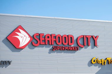 Chicago, IL - 19 Mart 2023: Seafood City süpermarketi