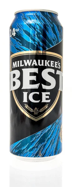 Winneconne Czerwca 2023 Puszka Najlepszego Piwa Lodowego Milwaukee Odosobnionym Tle — Zdjęcie stockowe