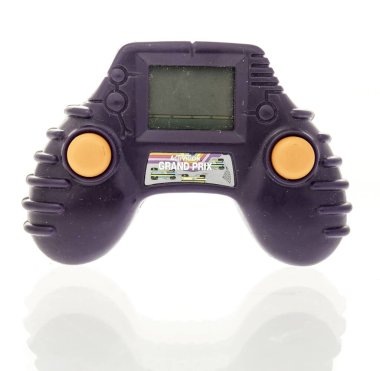 Winneconne, WI - 12 Ağustos 2023: İzole edilmiş bir arka planda Activision Grand Prix klasik el bilgisayarı paketi