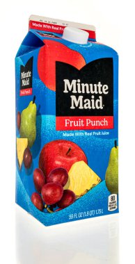 Winneconne, WI - 25 Haziran 2024: İzole edilmiş bir arkaplanda Minute Maid meyve suyu paketi.