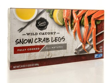 Winneconne, WI - 26 Ocak 2025: Bir paket Sams Choice izole edilmiş arka planda kar yengeci bacağı yakaladı.