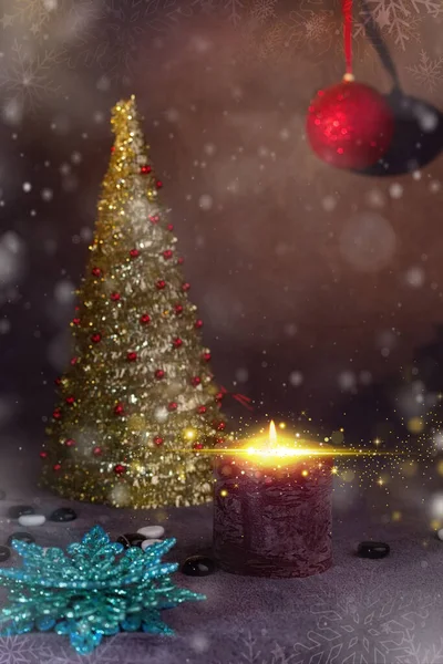 Новый 2023 Год Праздничные Игрушки Рождественские Елки Декоративные Свечи Сияют — стоковое фото