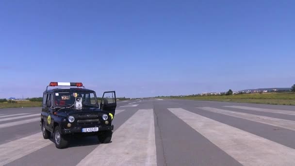 Airport Chernivtsi Ukraine September 2021 Takes Passengers Journey High Quality — Stok video