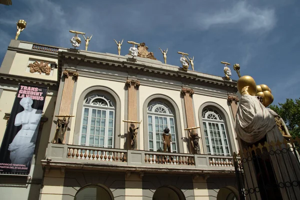 Yazın Figueres Katalonya Salvador Dali Nin Dışındaki Tiyatro Müzesi Manzarası — Stok fotoğraf