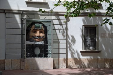 Figueres Catalonia İspanya 'daki Salvador Dali' nin tiyatro müzesinin dış manzarası.