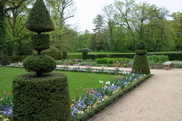 德国勃兰登堡波茨坦Schloss Ceclienhof城堡观赏园景观 — 图库照片
