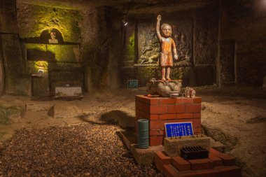 Tableaux of hell at Hanibe caves, Ishikawa, Japan.