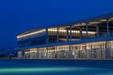 Port Cruise Terminal Binası Gece Görüşü, Kanazawa, Ishikawa Bölgesi, Japonya