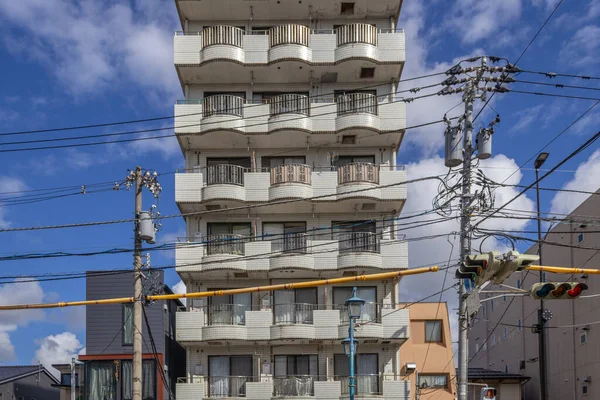 Condominio Con Cavi Elettrici Telefonici Primo Piano Nel Centro Kanazawa — Foto Stock