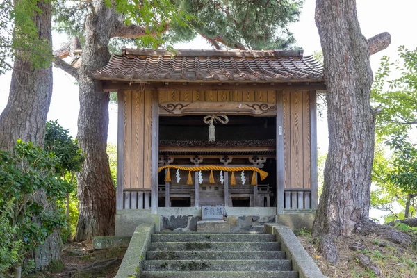 日本福井县酒井丸冈城堡的小神龛 — 图库照片