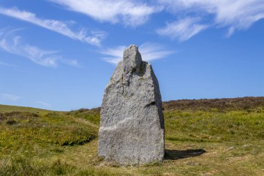 The Druid 's Circle, ya da Galler' deki Meini Hirion, Penmaenmawr, Gwynedd, İngiltere 'nin yukarısında..