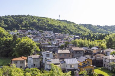 Daijouji Tepesi Parkı 'ndan Kanazawa şehri Japon Denizi' ne doğru batıya bakıyor..
