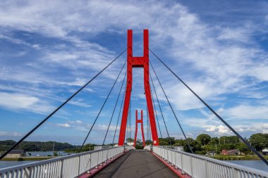 Iris Köprüsü, Kitagata Gölü, Awara, Fukui, Japonya.