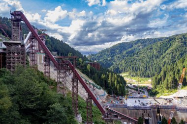 Asuwagawa Barajı Fukui bölgesinde yapım aşamasında..