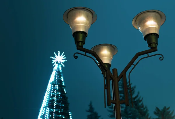 Street Lights Background Christmas Tree — Stock Photo, Image