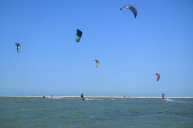 Katar, Fuwairit Sahili 'nde Uçurtma Sörfü Su Sporları