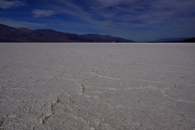 Kaliforniya 'daki Ölüm Vadisi Ulusal Parkı' nda Badwater Havzası