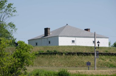 Prens Edward Adası 'nın tarihi kalesi.