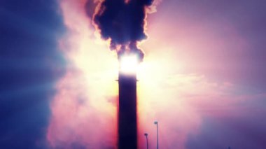 4 k güneş doğarken bacasından duman