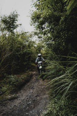 Balis Dağı 'ndaki Enduro Macerası Volkanik Yollarda Batur Off-Road Motosiklet Deneyimi