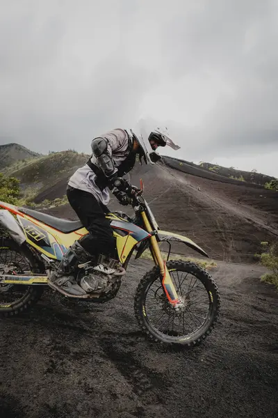 Balis Dağı 'ndaki Enduro Macerası Volkanik Yollarda Batur Off-Road Motosiklet Deneyimi
