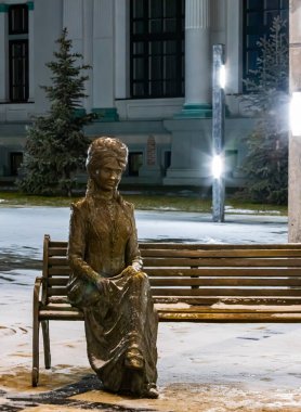 sculpture bronze Moldova sit bench Veronica Micle monument Chisinau 