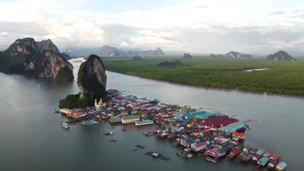 Amazing Aerial View Floating Fisherman Village Panyi Thailand Asia Tropical — Wideo stockowe
