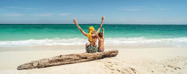 Happy Woman Having Fun Son Tropical Beach Enjoying Summer Holidays — 스톡 사진