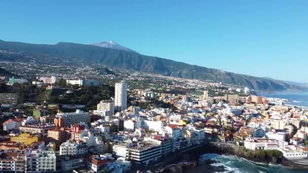 Flygdrönare Utsikt Över Puerto Cruz Och Atlanten Teneriffa Spanien Resmål — Stockvideo