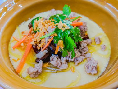 Tayland usulü ev yapımı yumurta buğulama..