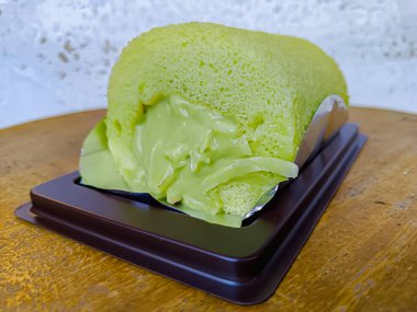 Pandan ve genç hindistan cevizli şifon kek..