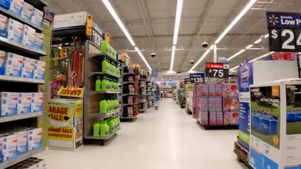 Waynesboro Usa Walmart Super Center Butik Interiör Pan Huvudgången Människor — Stockvideo