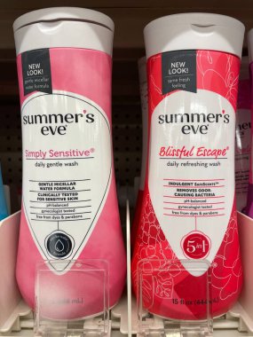 Grovetown, Ga USA - 09 11: 22: Yaz Arifesi kadın hijyeni