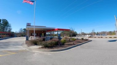 Grovetown, Ga USA - 12: 25 Sonik fast food Restoran kalesi manzarası ve arka plandaki trafik