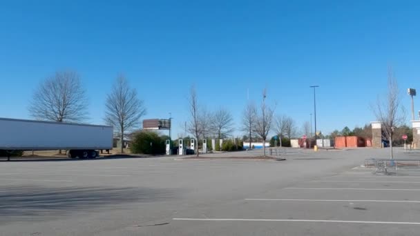 Grovetown Usa Walmart Süper Merkezi Boş Otopark Tavanı Dış Bina — Stok video