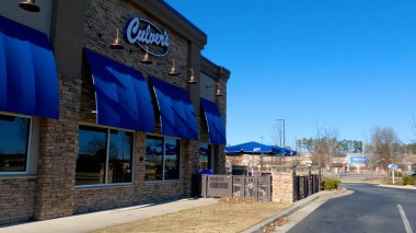 Grovetown, Ga USA - 12-21-22: Culver 's American hızlı gelişigüzel restoran zinciri