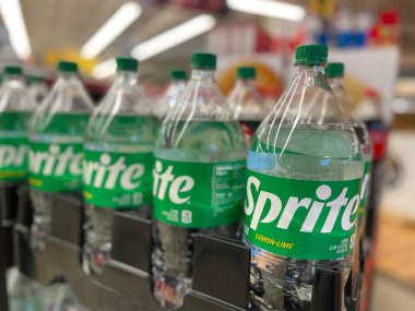 Grovetown Ga USA - 01: 24 23: Market Sprite meşrubat 2 litre yan görünüm