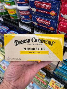 Grovetown, Ga USA - 02-01 23: Market Danish Creamers tereyağlı deniz tuzu