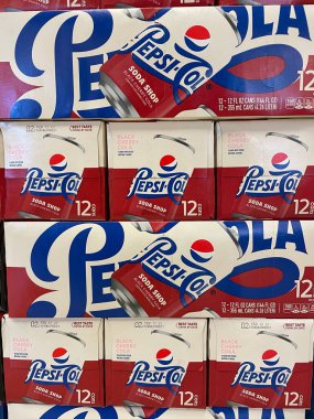 Grovetown, Ga USA - 10 25 22: Market Pepsi Kola Gazoz Dükkanı 12 paket