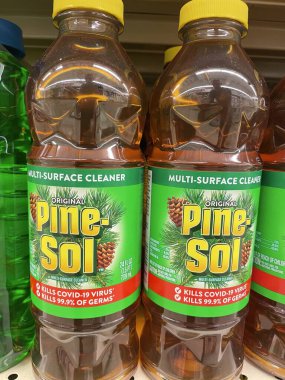 Grovetown, Ga USA - 10 25 22: Market Pine Sol önü temiz