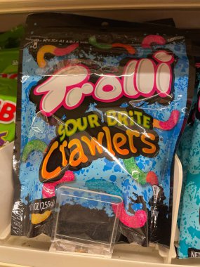 Grovetown, Ga USA - 03 10 10 23: Market şeker reyonu Trolli ekşi